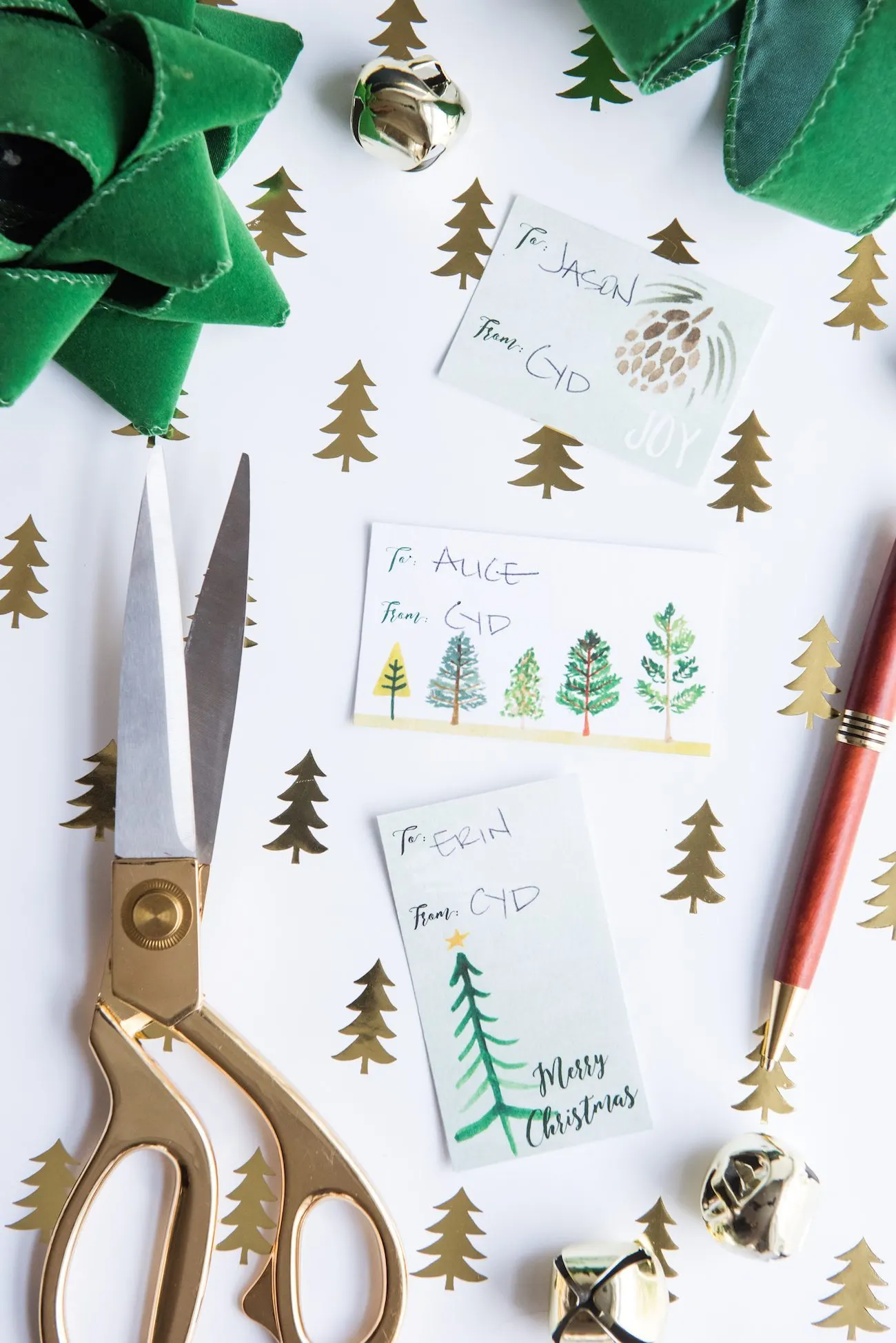 Pretty Printable Hand Painted Gift Tags | Christmas gift tags, holiday printables, free gift tags, entertaining ideas, holiday party ideas and more from @cydconverse