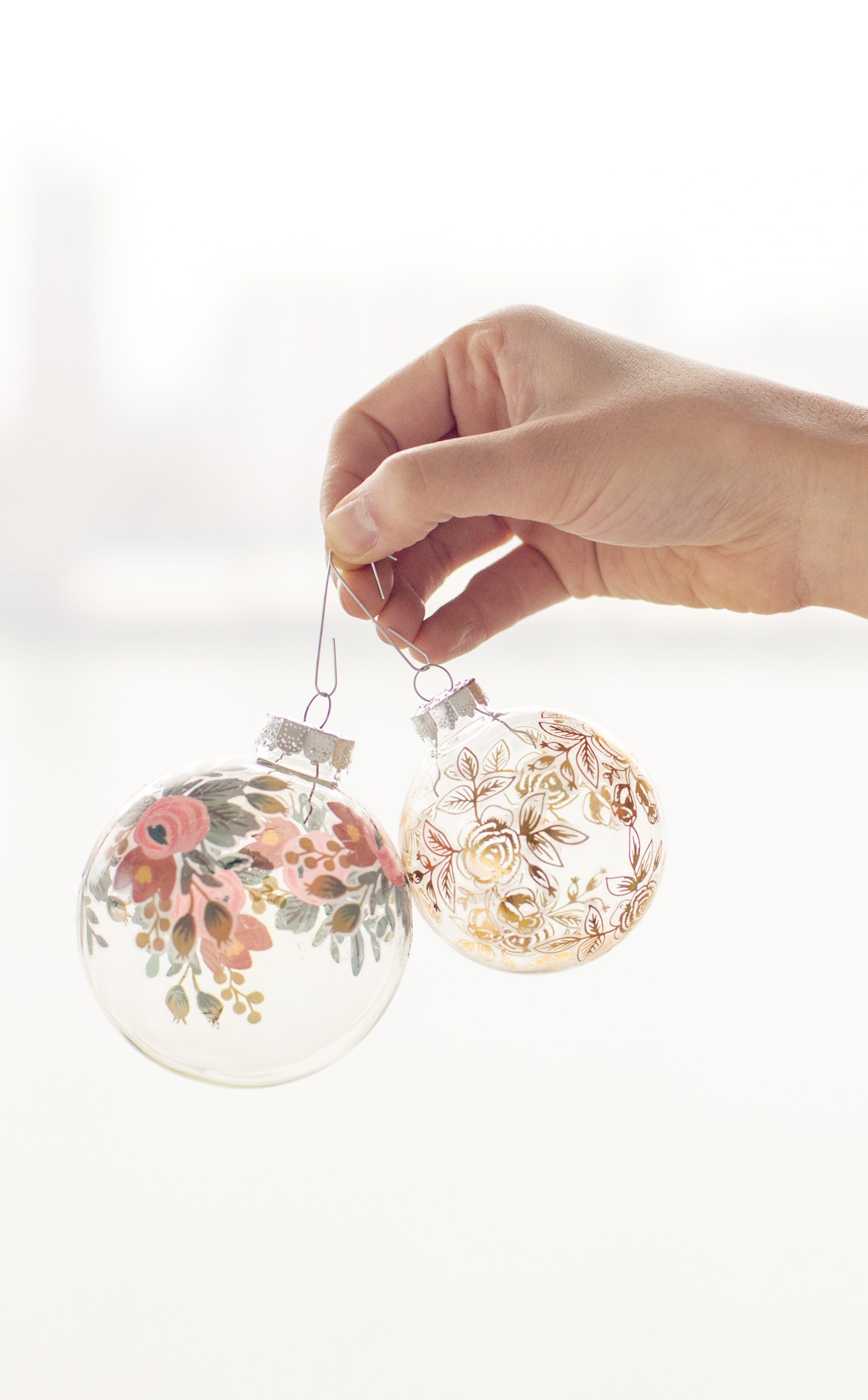 DIY Temporary Tattoo Ornaments | Easy glass ornament craft ideas from @cydconverse