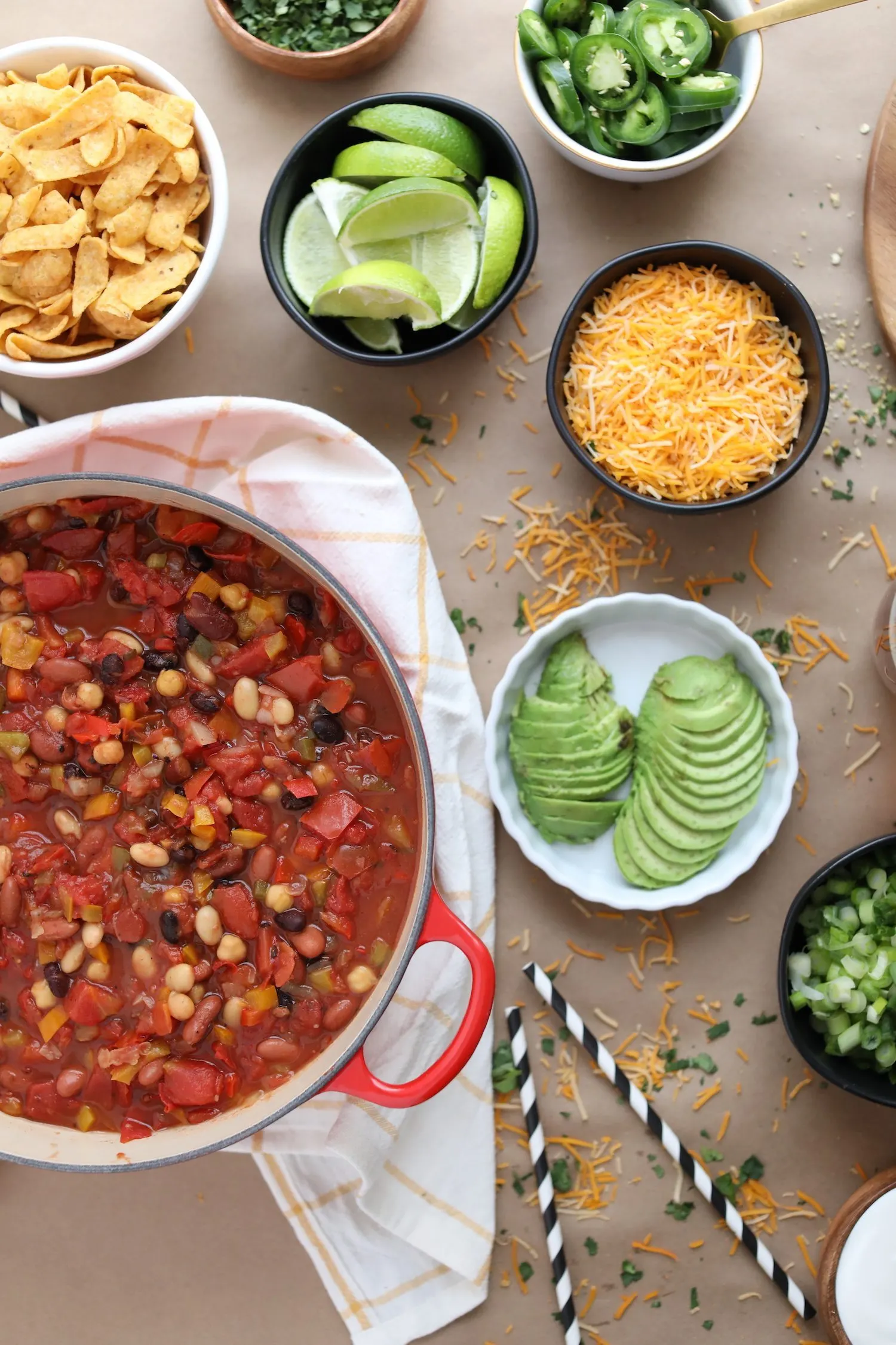 Host a Game Day Chili Cook-Off | Game Day party ideas from @cydconverse and @uber #DesignatedRider