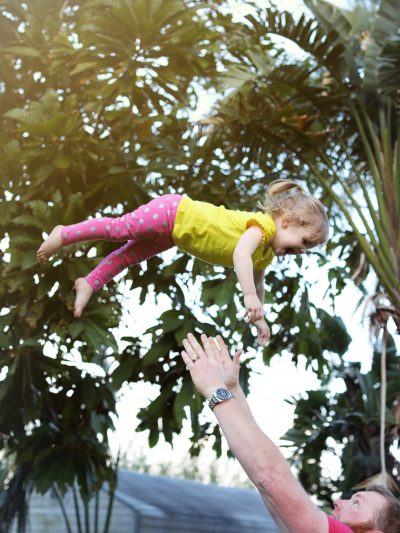 The Best Tips for Traveling with Toddlers thumbnail