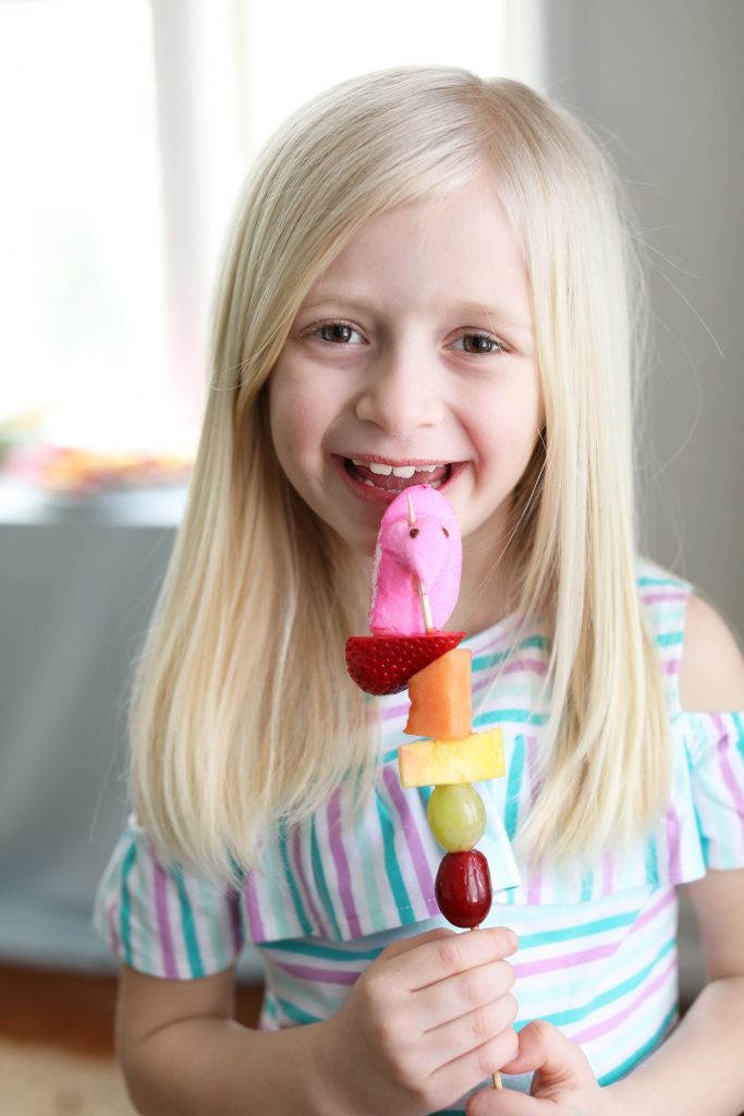 Tips for throwing a colorful kid-friendly Easter egg decorating party! Visit @cydconverse for party ideas, entertaining tips, party recipes and more!