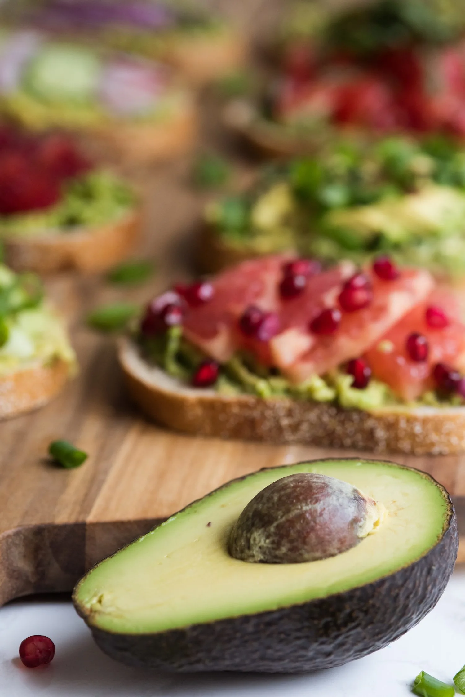 8 Awesome Ways to Make Avocado Toast | Unique avocado toast recipes, entertaining tips, party ideas and recipes from @cydconverse