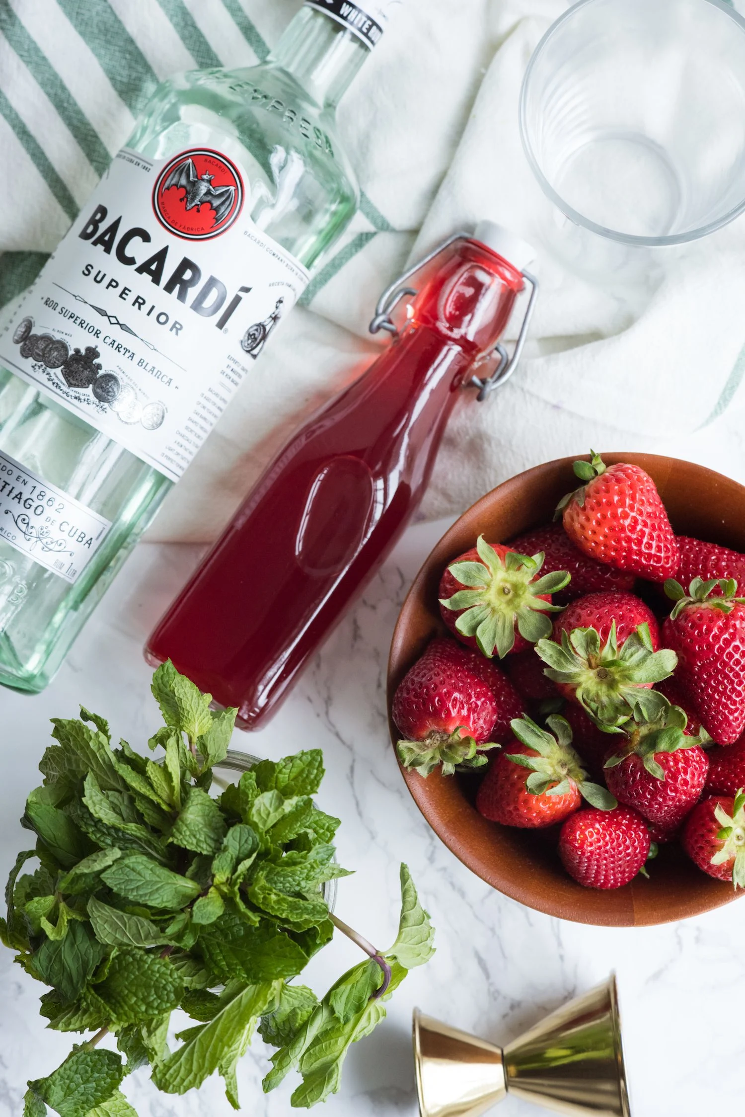 The Ultimate Strawberry Mojito Recipe | Cocktail recipes, entertaining tips, party ideas and party menus from @cydconverse