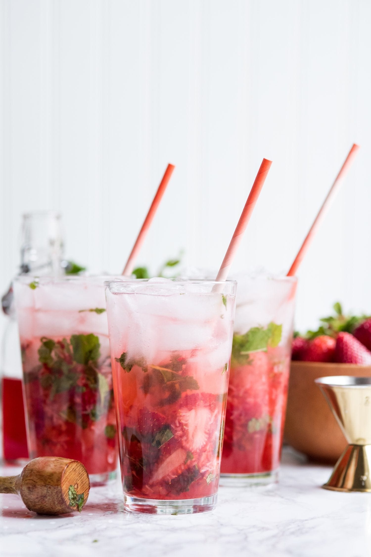 Best Non-Alcoholic Strawberry Mojito (Mocktail) - Markie's Kitchen