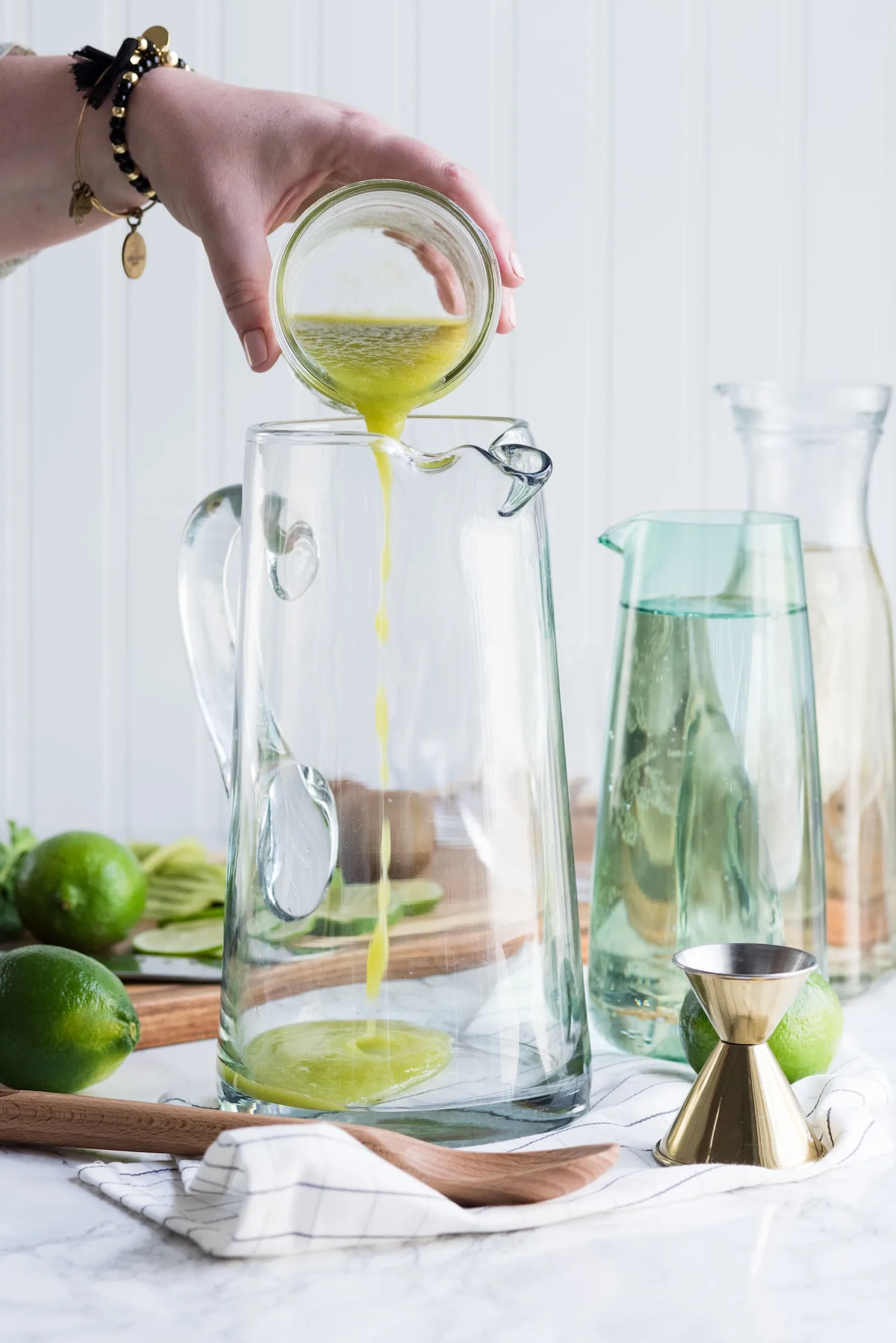 Kiwi Lime Mint Sangria Recipe | Click through for cocktail recipes, entertaining tips, party ideas, party recipes and more from @cydconverse