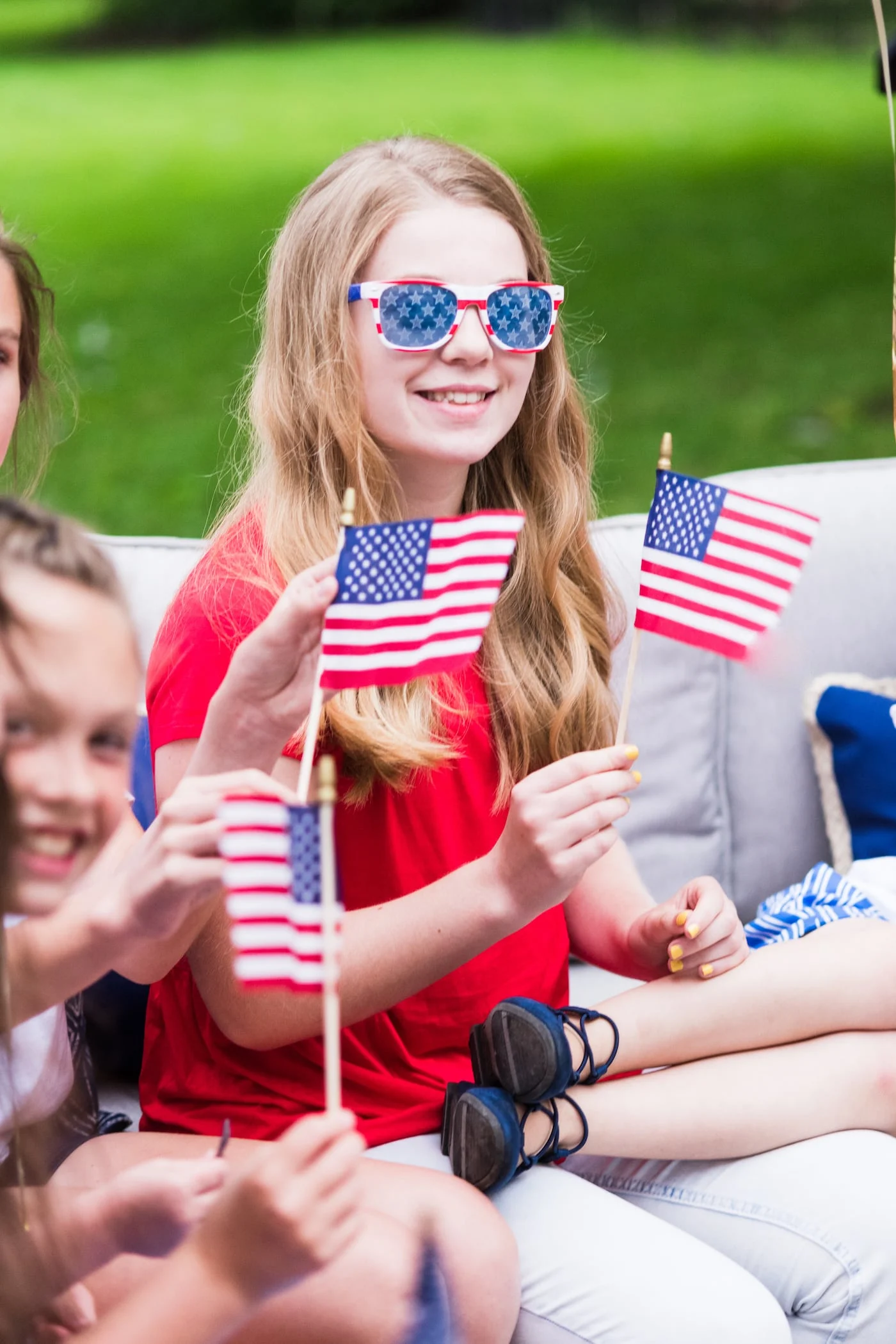 Host an Americana Inspired 4th of July Party | Get ideas for 4th of July desserts, entertaining tips, 4th of July decorations, 4th of July party ideas and more from @cydconverse