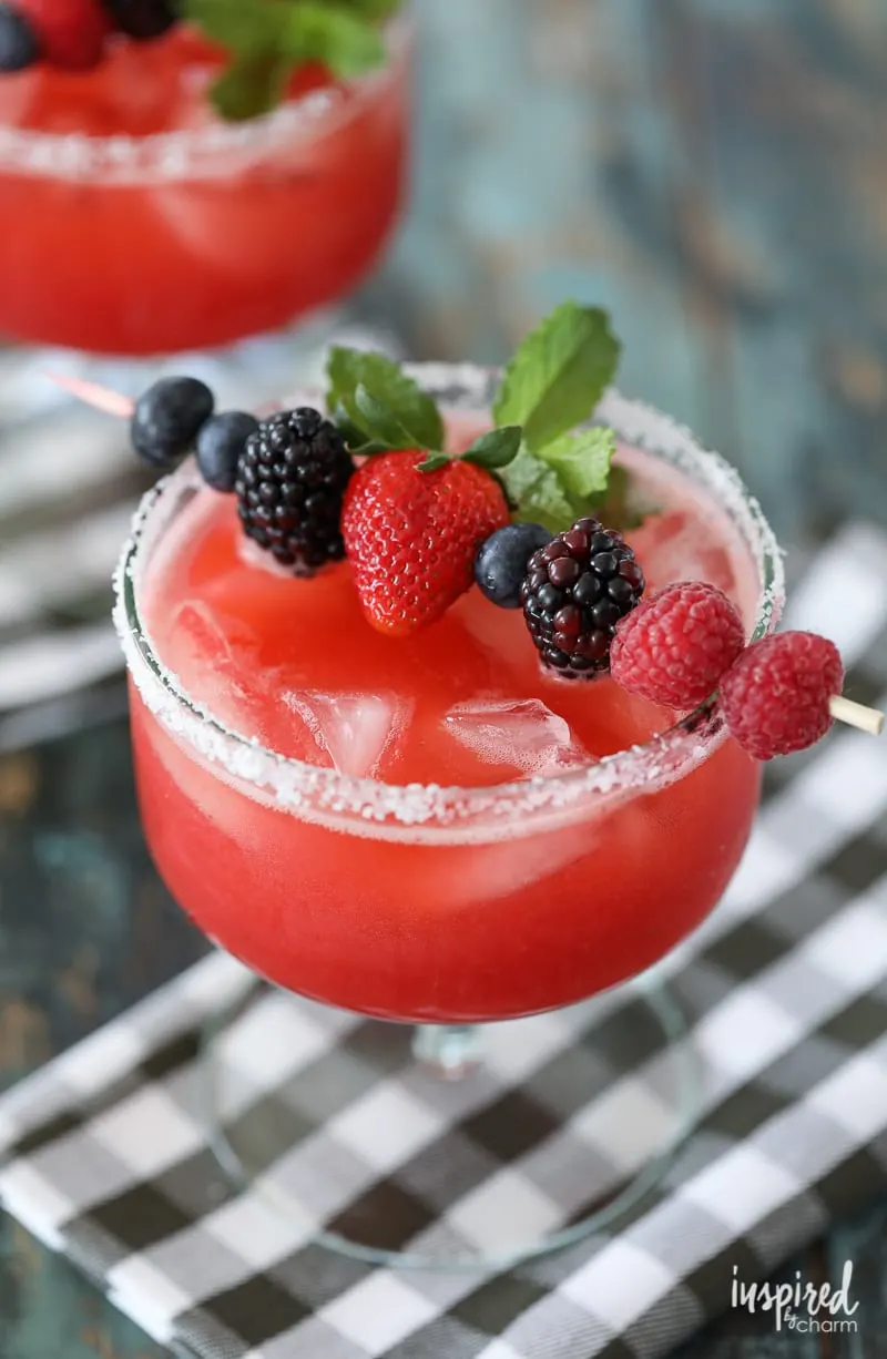 Raspberry Strawberry Margaritas | 4th of July party ideas, 4th of July desserts and more from @cydconverse