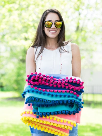 DIY No-Sew Pom Pom Pool + Picnic Blankets thumbnail