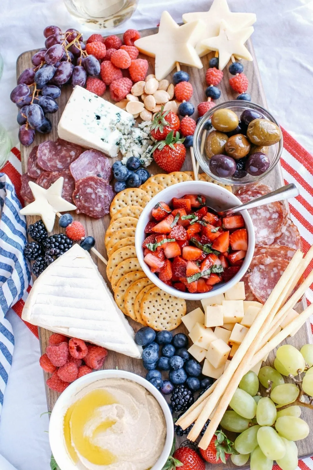 Red, White and Blue Patriotic Cheeseboard | 4th of July party ideas, 4th of July desserts and more from @cydconverse