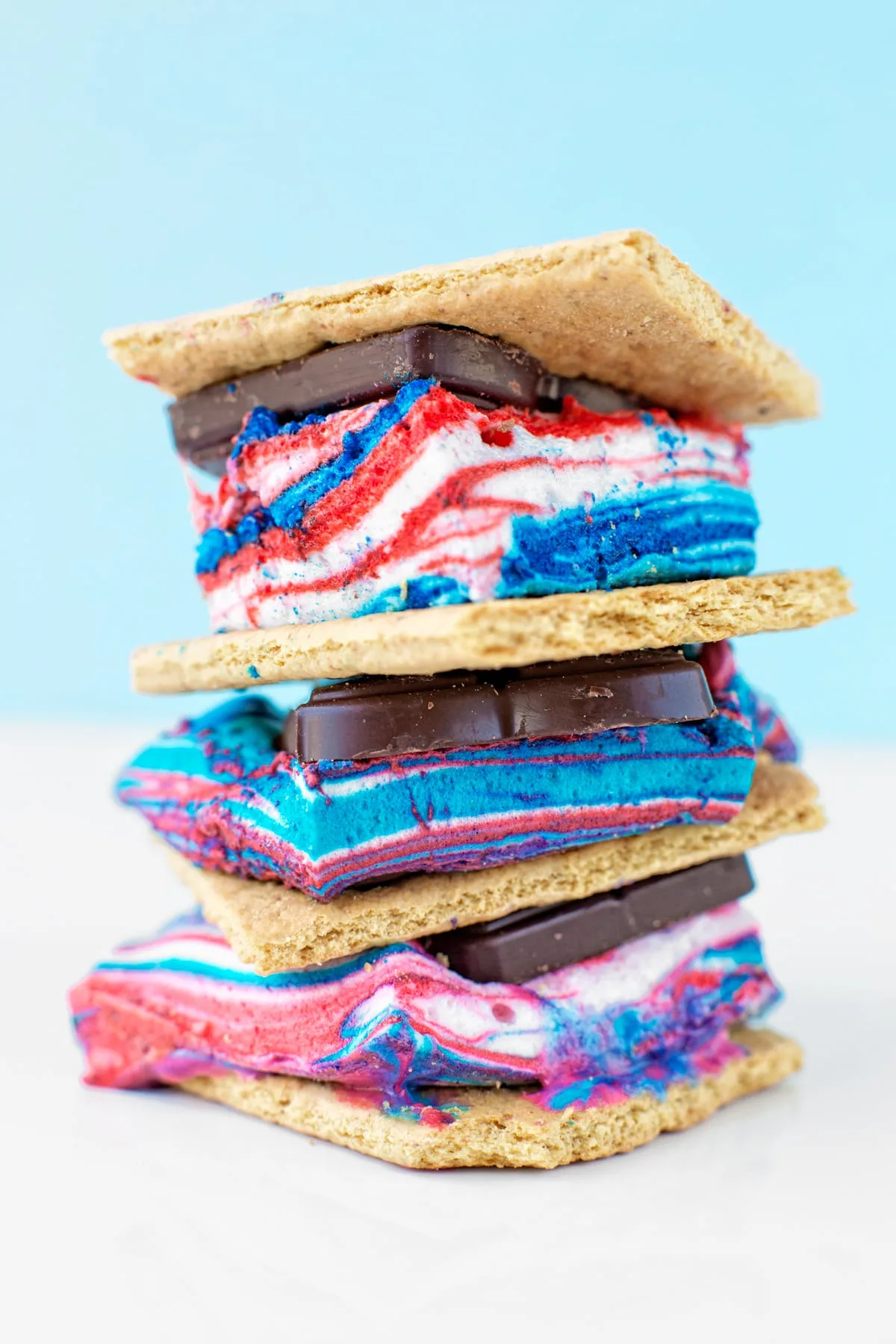 Red, White and Blue S'mores | 4th of July party ideas, 4th of July desserts and more from @cydconverse