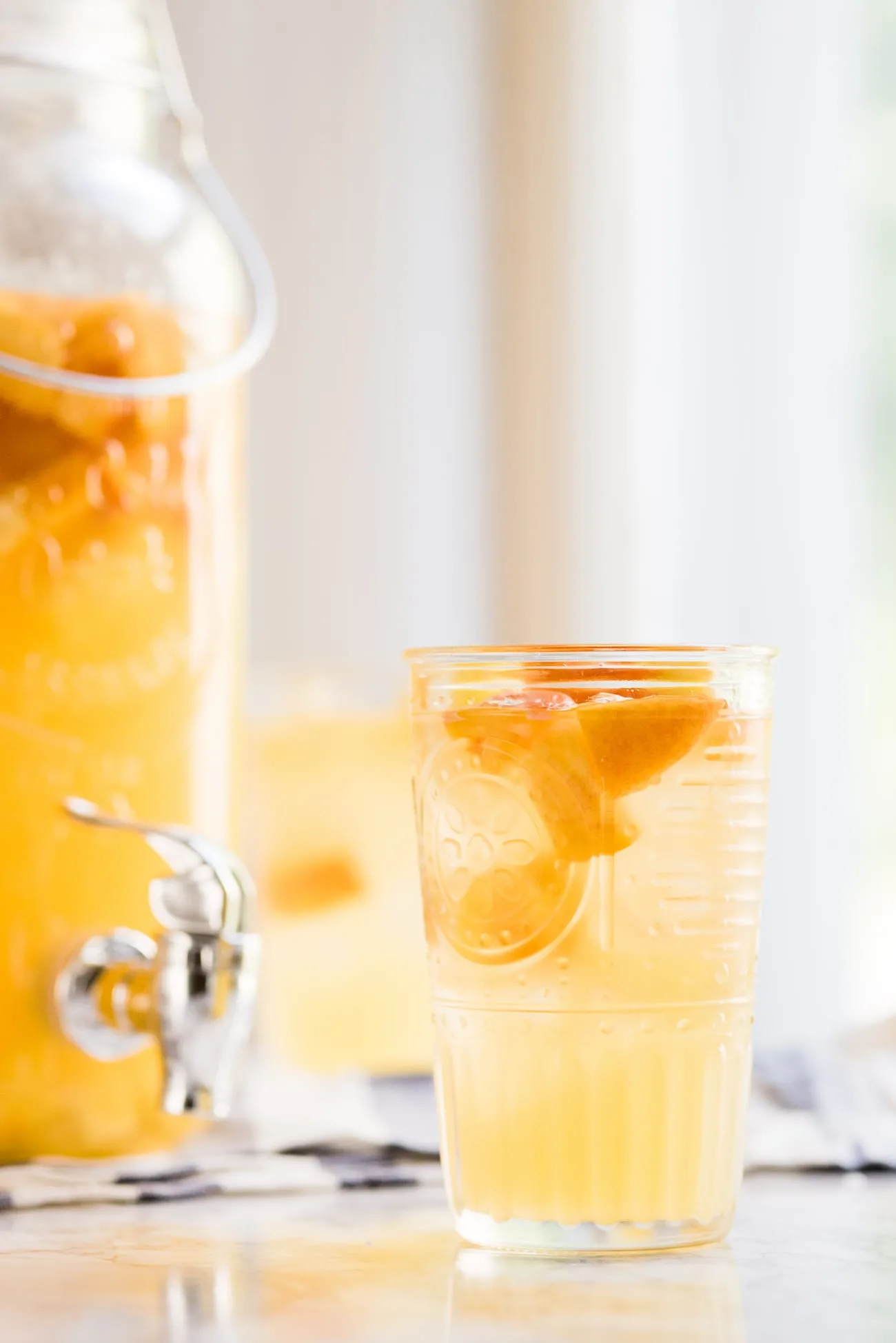The best white sangria recipe from entertaining blog @cydconverse | Click through for entertaining tips, party ideas, party recipes and more!