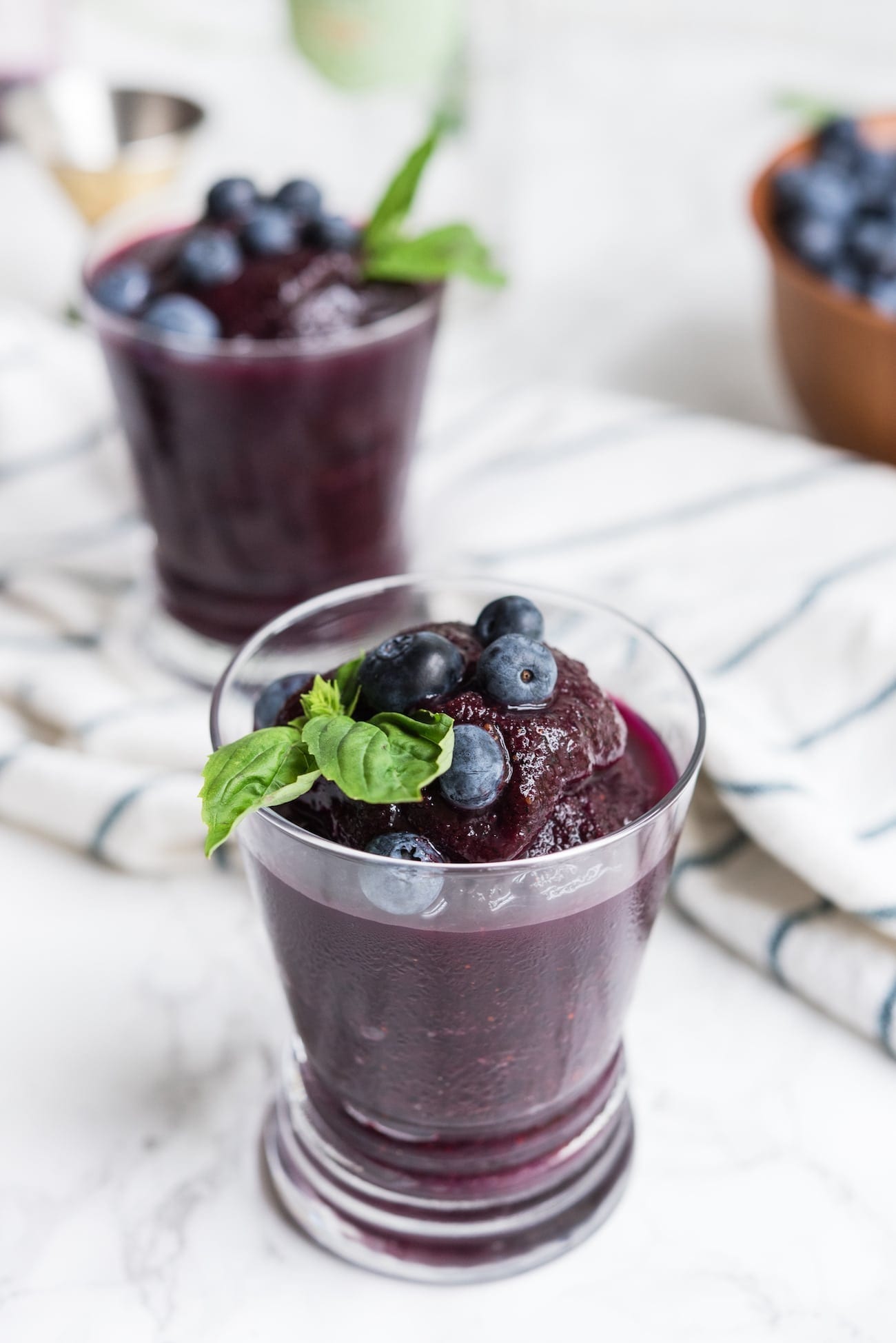 Frozen Blueberry Beet Gin Cocktails! Click through for fun party ideas, easy entertaining ideas, cocktail recipes, party recipes and more from @cydconverse