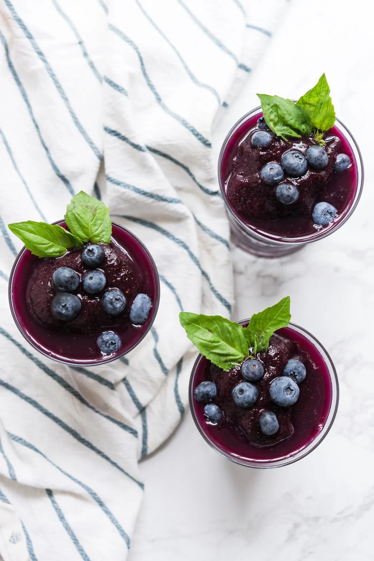 Summer Berry Smash Açaí Mocktail