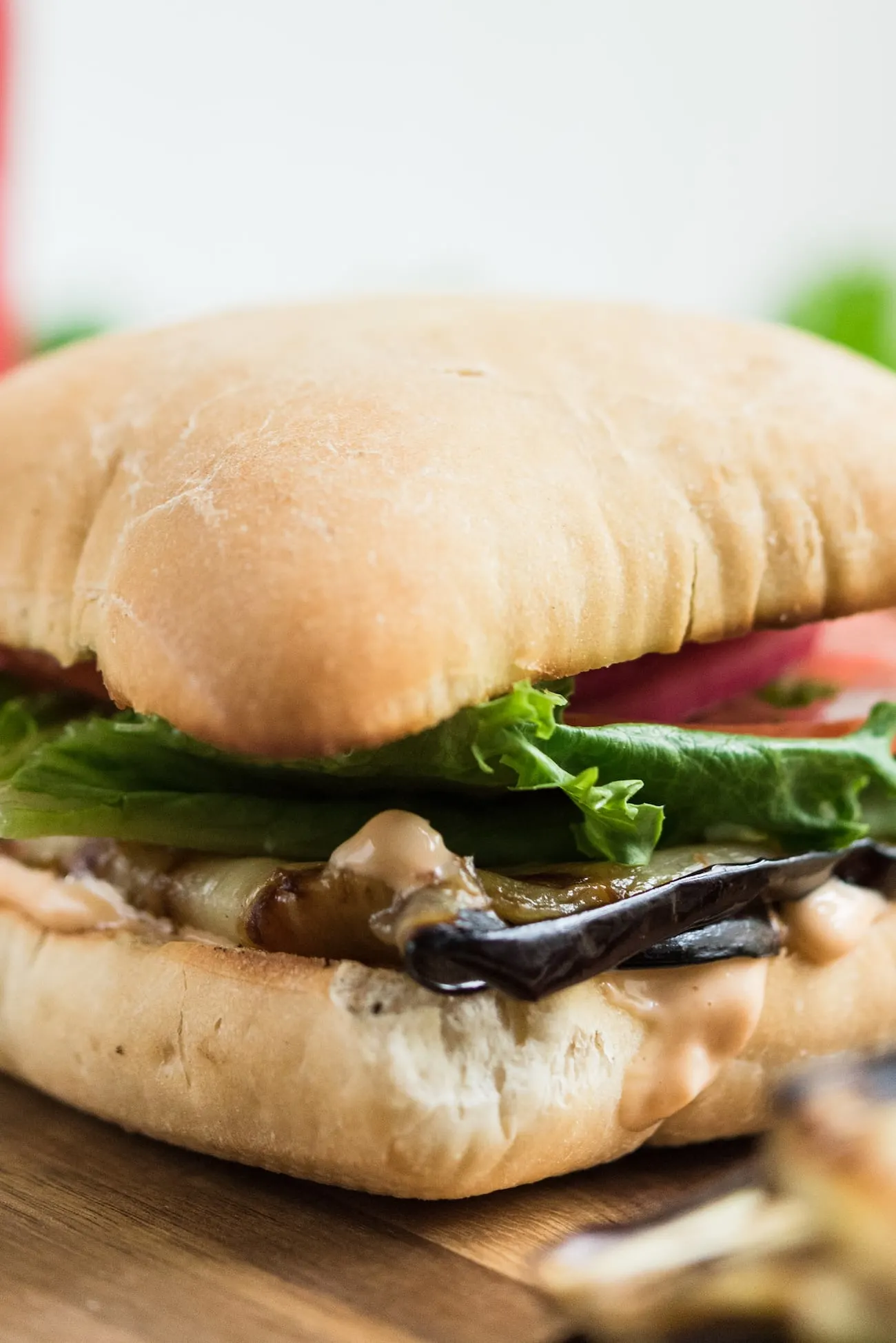 Grilled Eggplant Recipes: Grilled Eggplant Sandwiches with Easy Red Pickled Onions from entertaining blog @cydconverse