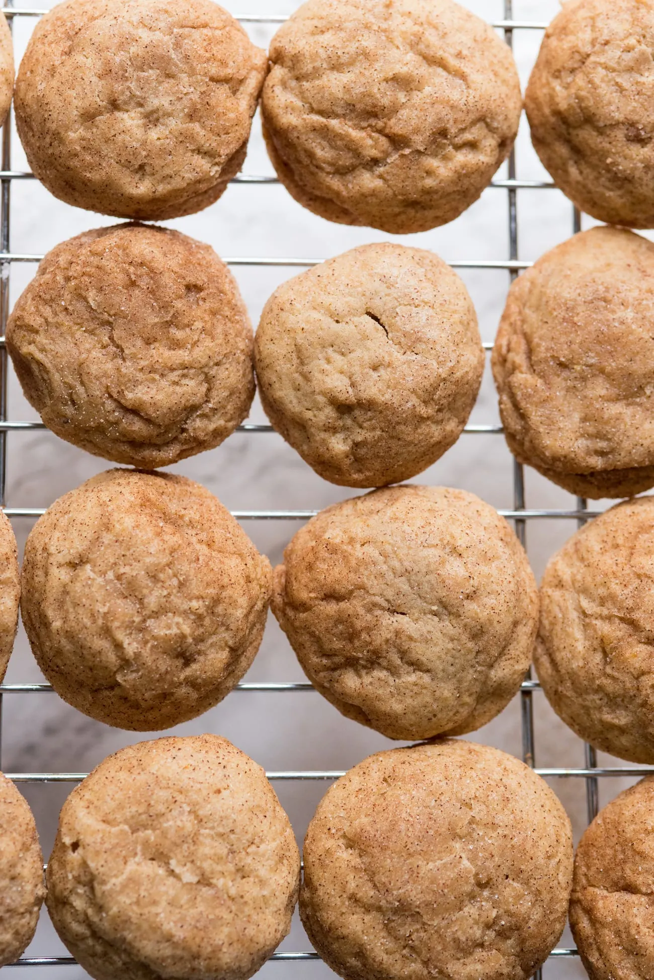 Pumpkin Snickerdoodles Recipe | Fall cookie recipes, pumpkin recipes and more from entertaining blog @cydconverse