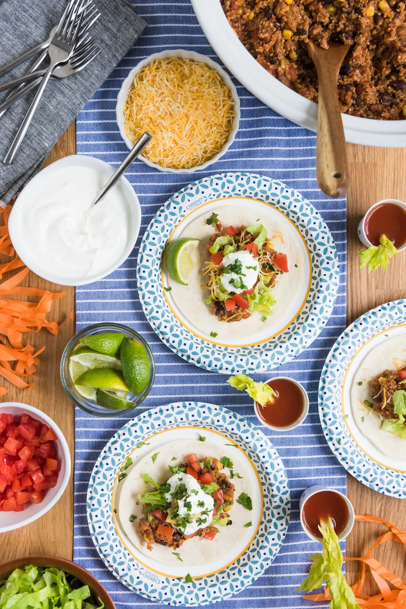 Hosting a Tailgate Party with the Best Slow Cooker Tacos from entertaining blog @cydconverse