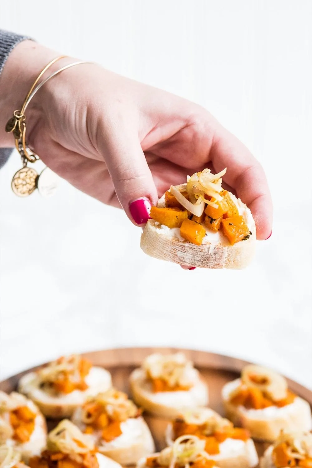 Butternut Squash Goat Cheese Crostini | Thanksgiving recipes via entertaining blog @cydconverse