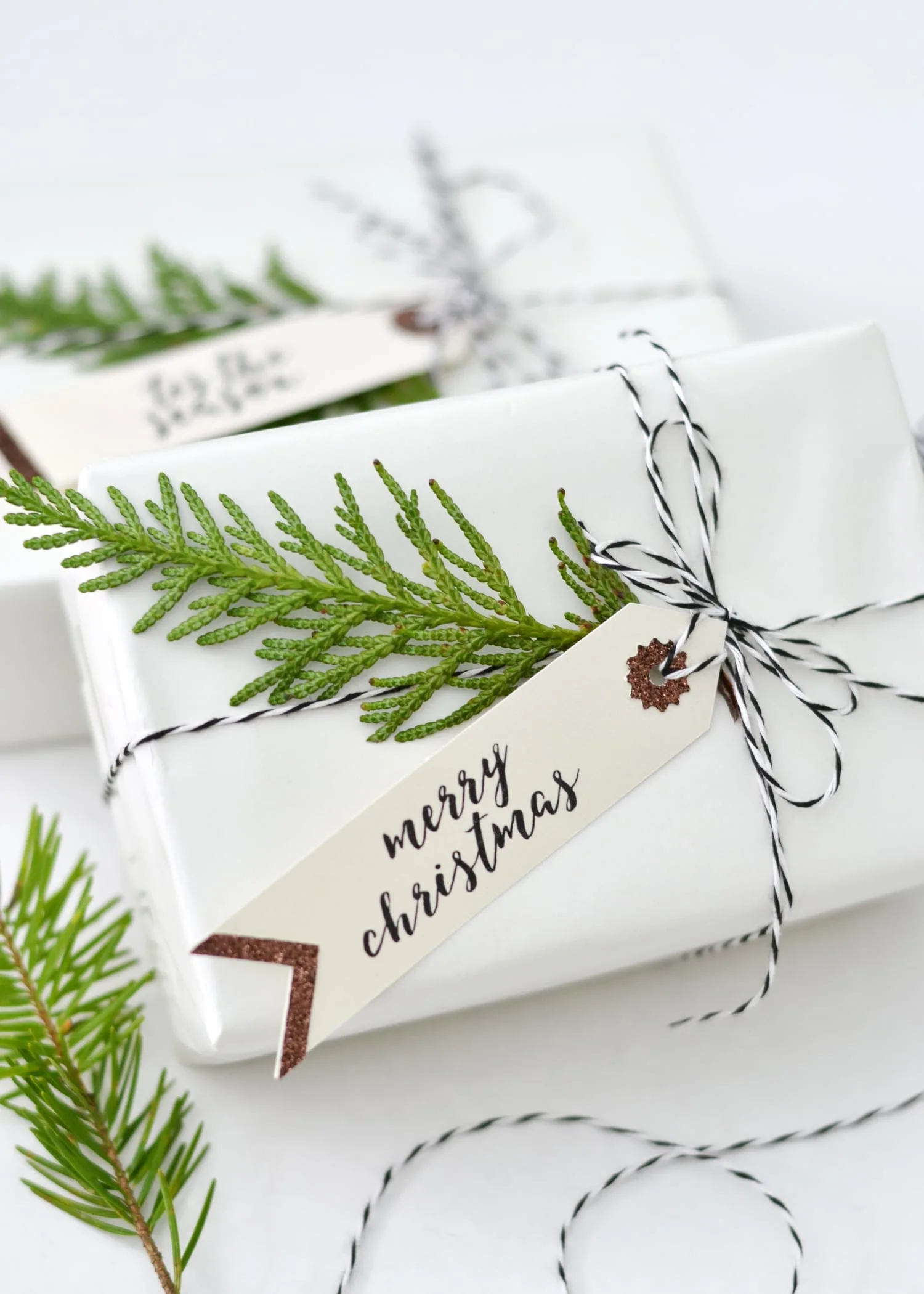 10 Cozy Christmas Gift Wrapping Ideas | Visit for Christmas party ideas, Christmas cocktails, Christmas recipes and more from entertaining blog @cydconverse