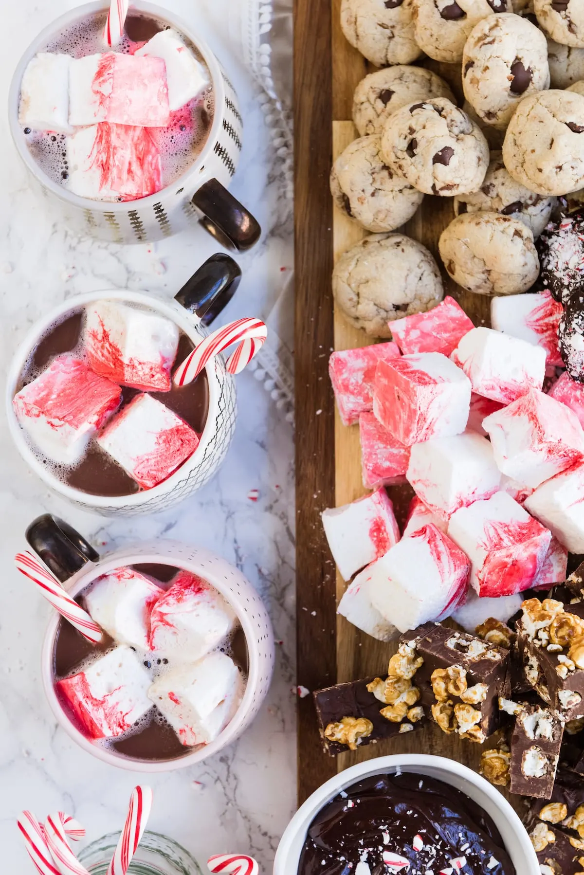 Elevate your yearly cookie platter game with an epic Christmas cookie board! Get the best Christmas cookie recipes, Christmas party ideas, entertaining tips, Christmas cocktails and more from entertaining blog @cydconverse