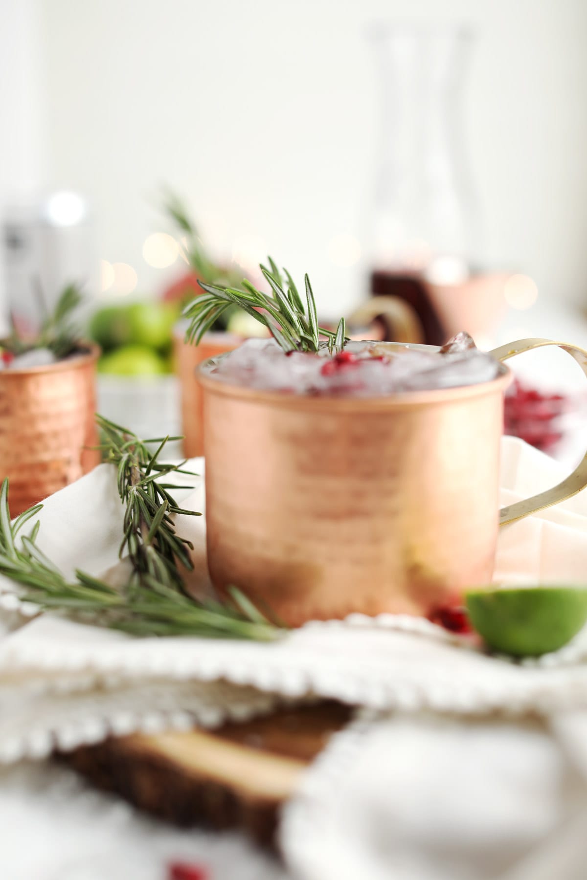 A Kris Kringle North Pole Moscow Mule | Christmas cocktails, Christmas recipes and Christmas party ideas from entertaining blog @cydconverse