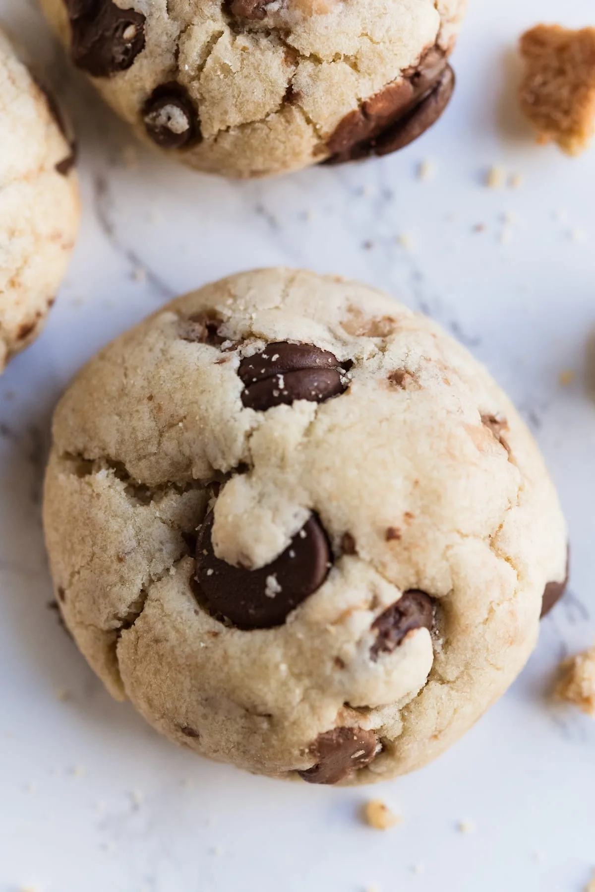 Dark Chocolate Chip Toffee Cookies with Pecans | Best Christmas cookie recipes, Christmas party ideas, and Christmas cocktail recipes from entertaining blog @cydconverse