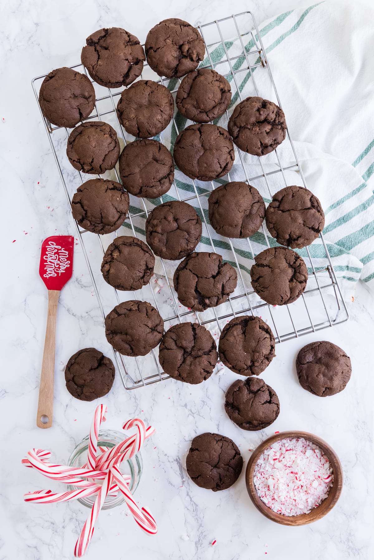 Fudge Dipped Double Chocolate Peppermint Cookies | Christmas cookie recipes, Christmas cocktails, Christmas party ideas and more from entertaining blog @cydconverse