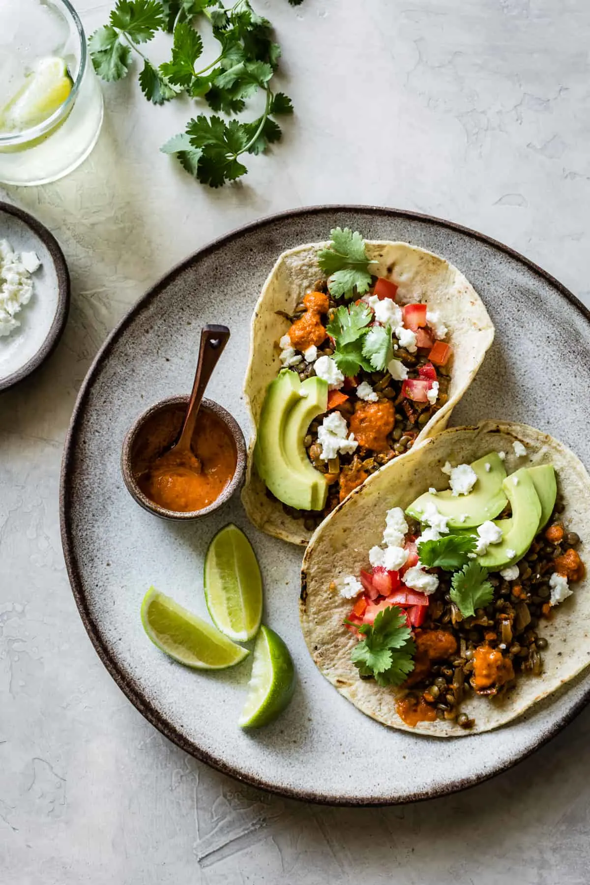 Smoky Lentil Tacos | Vegetarian tacos, veggie tacos and party recipes from entertaining blog @cydconverse