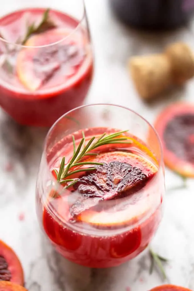 Blood Orange Mimosas | Winter Citrus Cocktail Recipes from Entertaining Blog @cydconverse