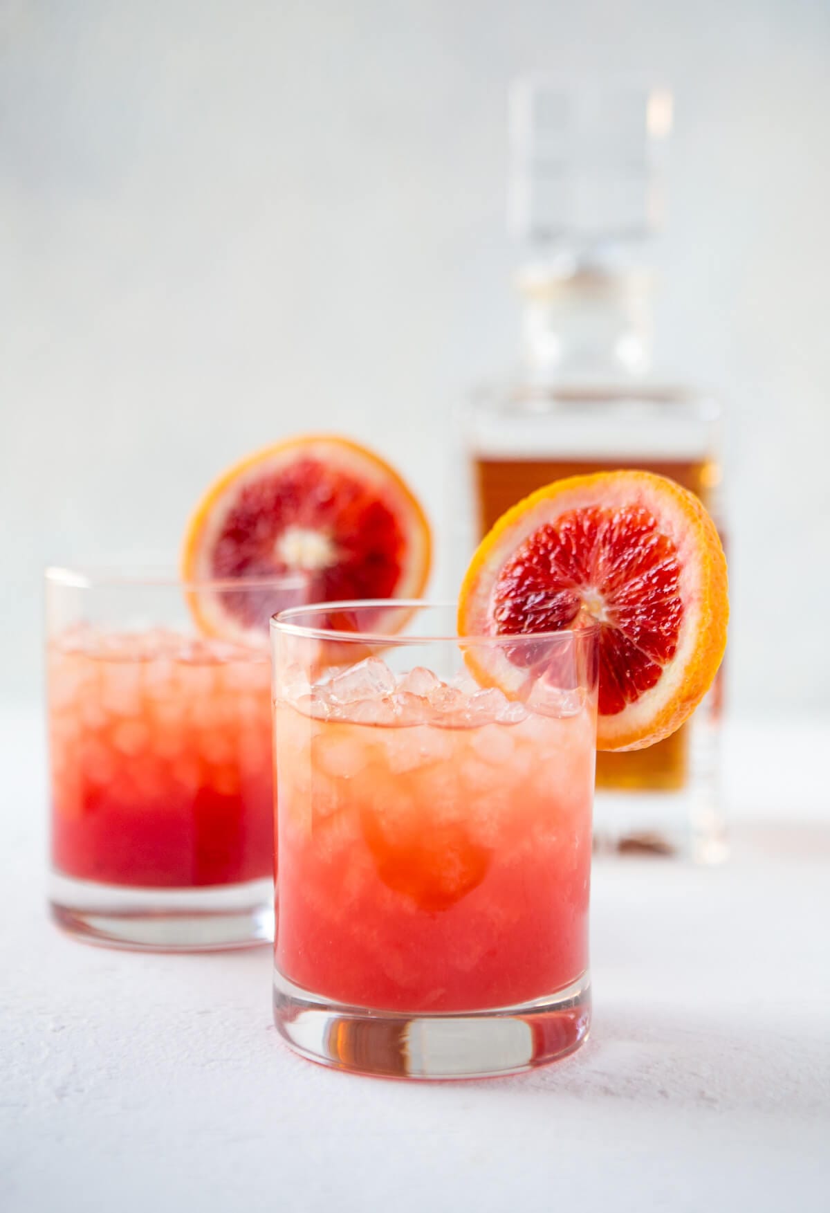 Blood Orange Whiskey | Winter Citrus Cocktail Recipes from Entertaining Blog @cydconverse