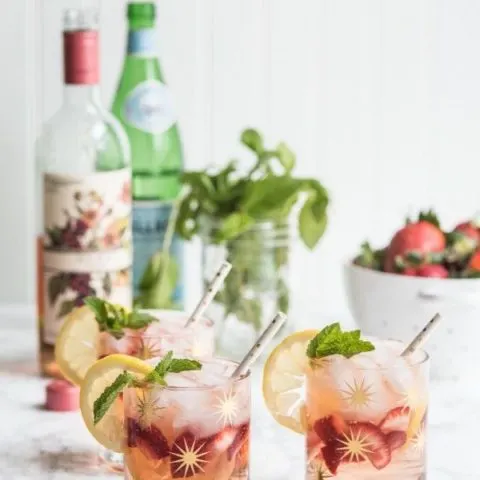 A Summery Rosé Spritzer