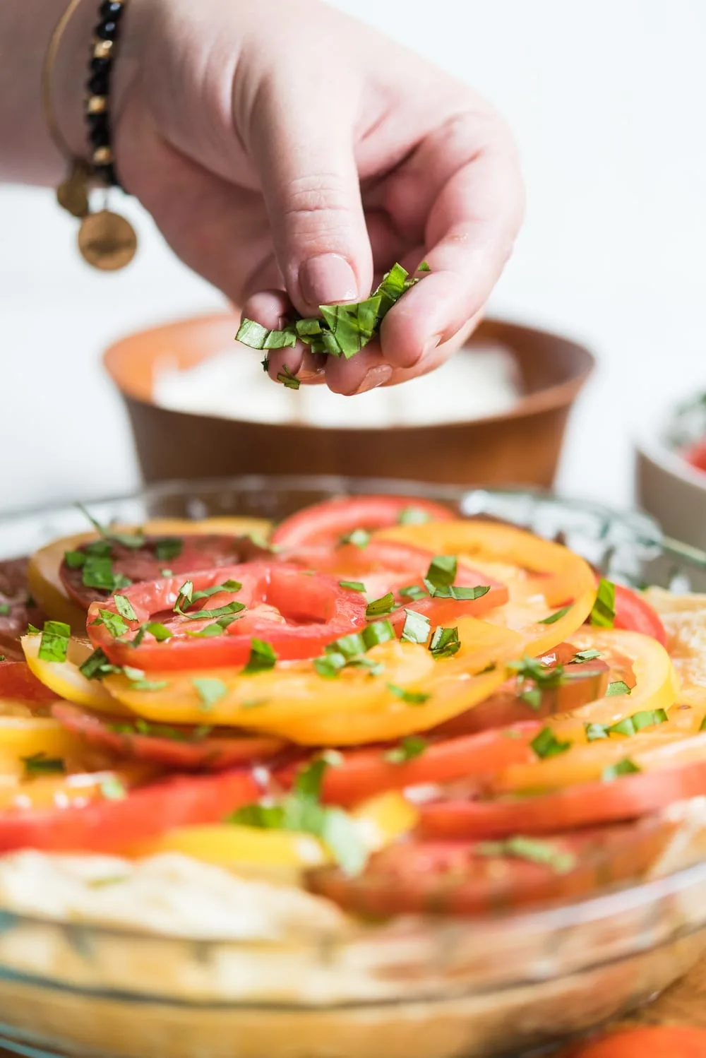 An Easy Tomato Tart: Entertaining ideas, summer party ideas, easy summer recipes from @cydconverse