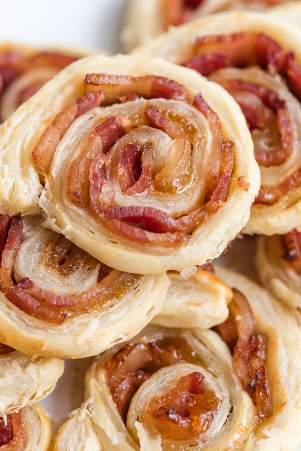 Easy Party Appetizers: Bacon and Jam Pinwheels Recipe