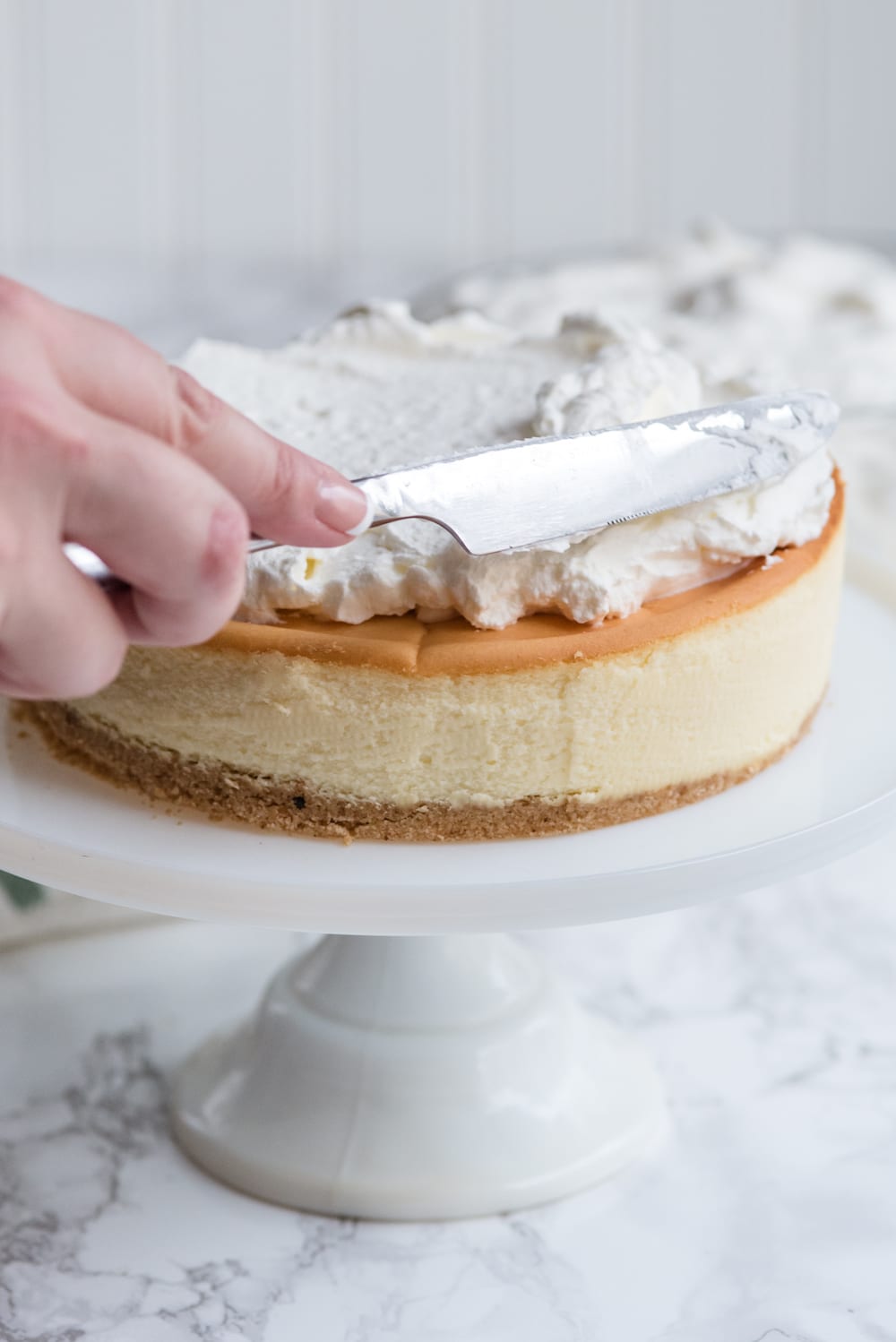 The Easiest Christmas Cheesecake Hack