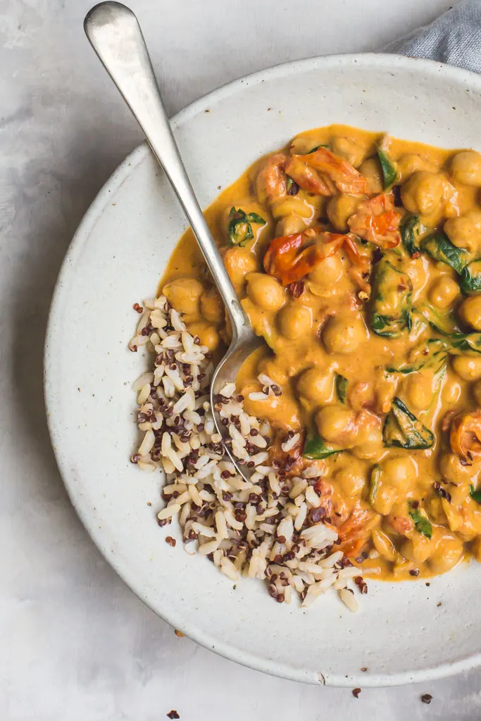 Easy Dinner Recipes: Chickpea Tomato Curry