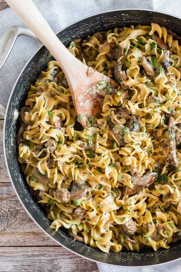 Easy Dinner Recipes: One Pot Ground Beef Mushroom Stroganoff