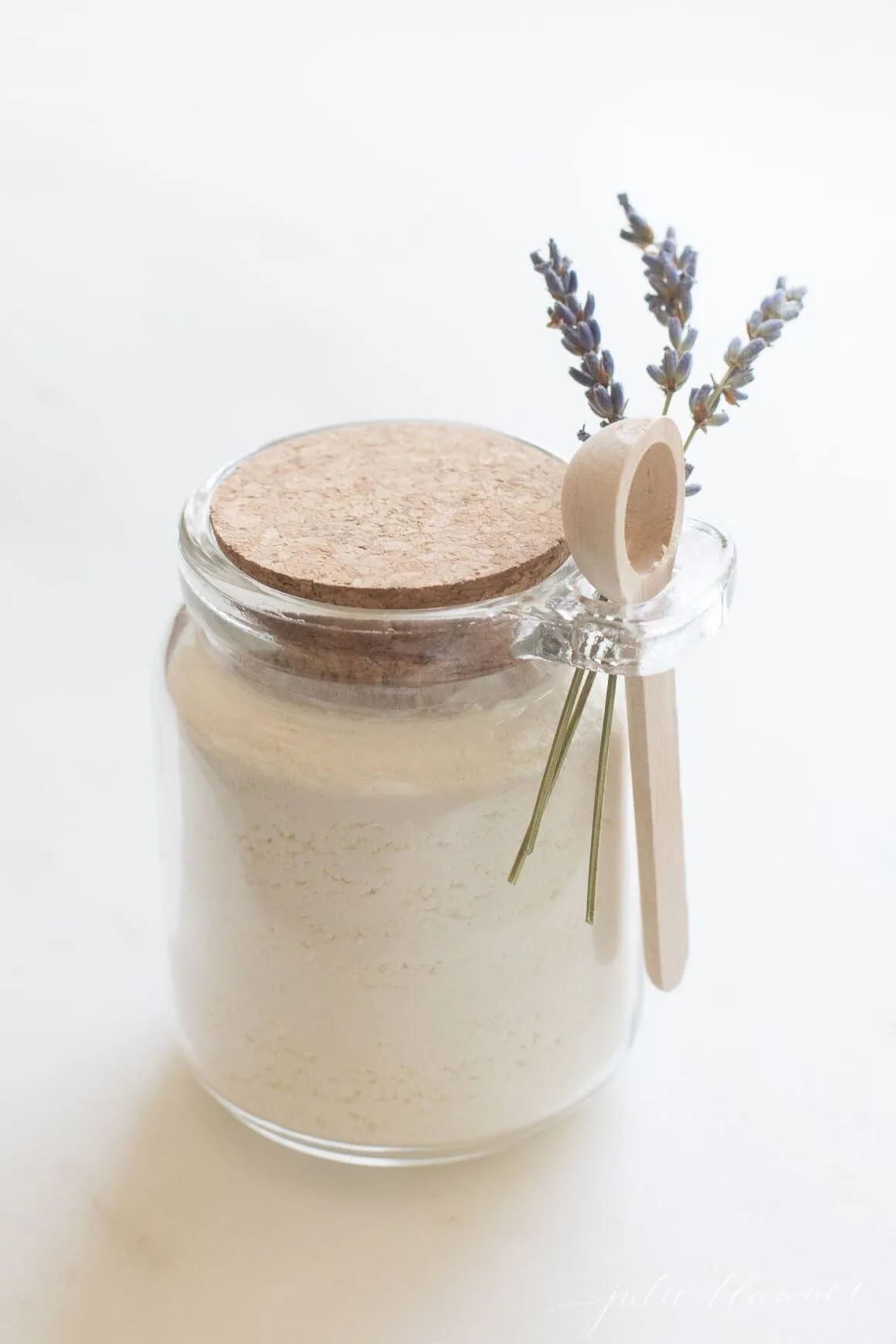 DIY Gifts for Mom: Homemade Milk Bath