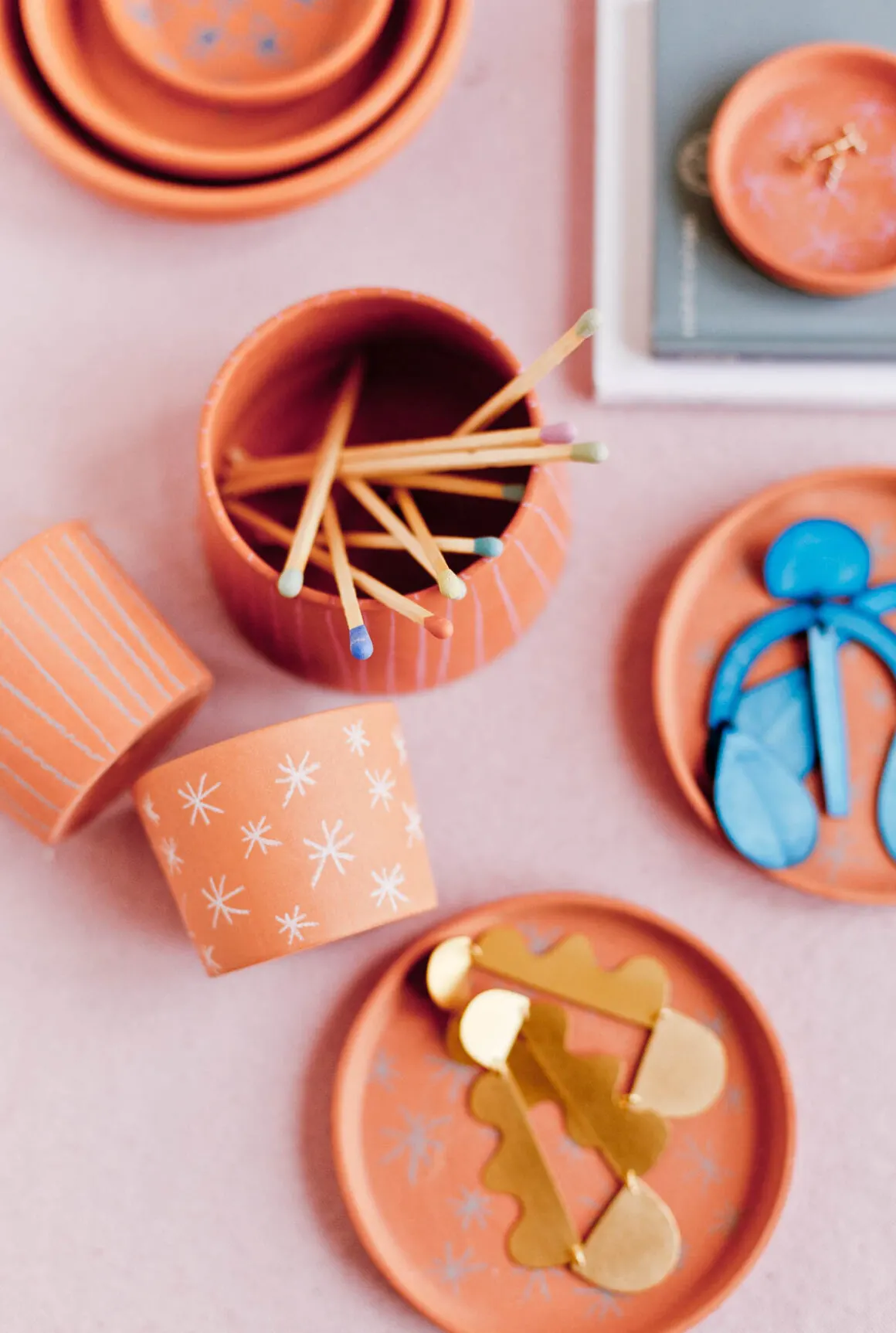 DIY Gifts for Mom: DIY Jewelry Dish