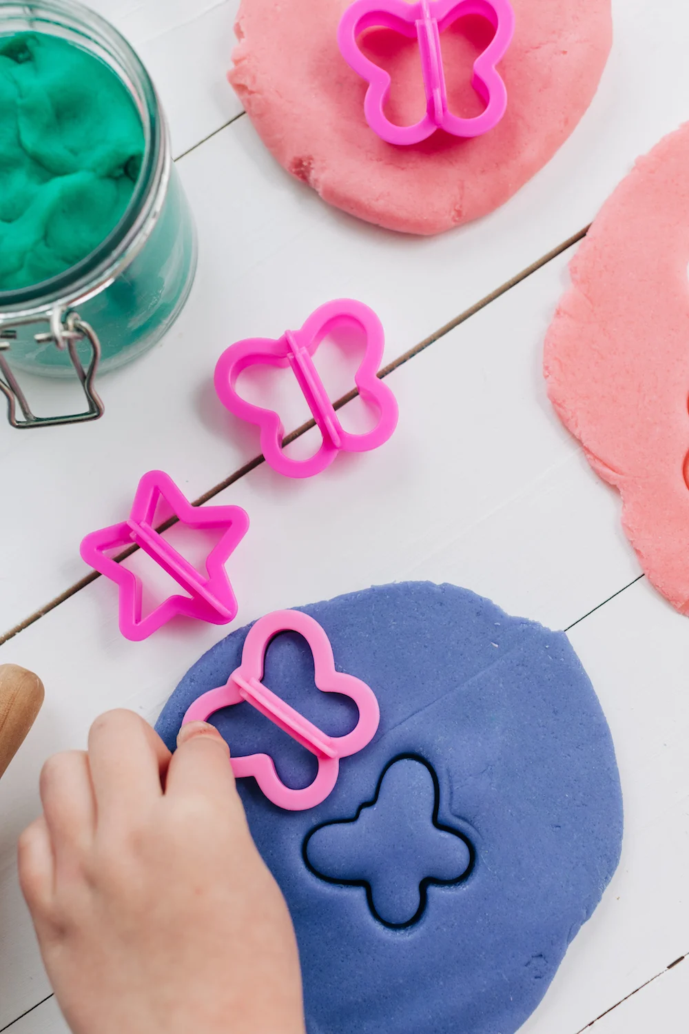 How to Make DIY Playdough