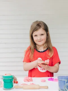 How to Make Easy Homemade Playdough