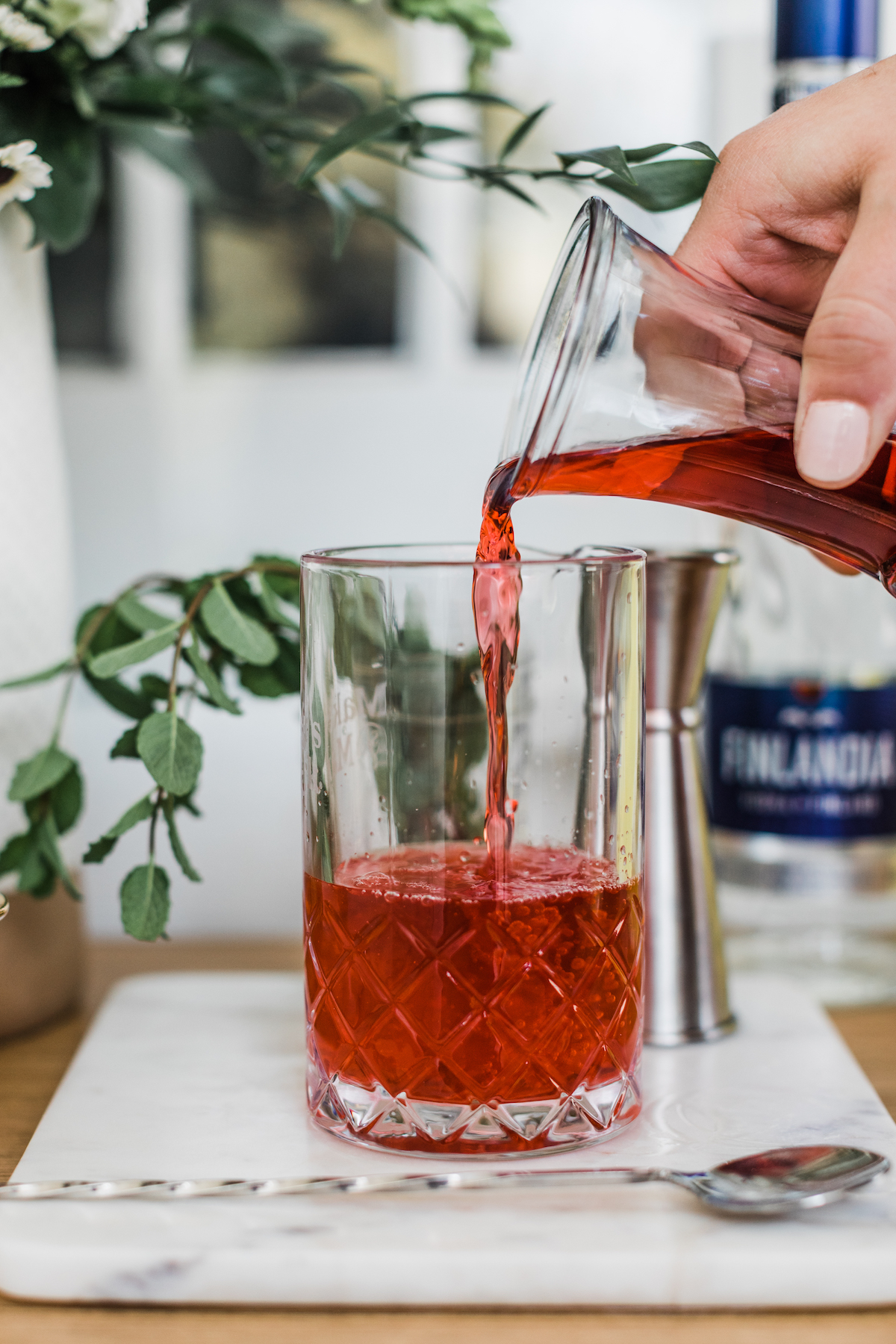How to Make Kentucky Derby Oaks Lily Cocktail