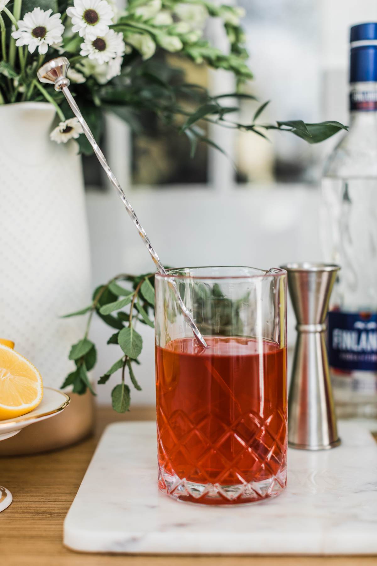 How to Make Kentucky Derby Oaks Lily Cocktail